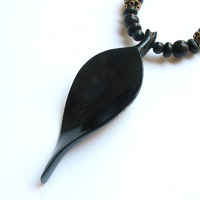 'Paloma' Leaf Necklace -- Ebony